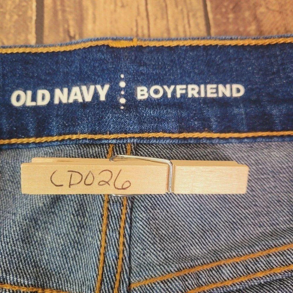 Old Navy Womens Shorts Blue 4 Boyfriend Cut Off Mid Rise Raw Hem‎ Denim Distress